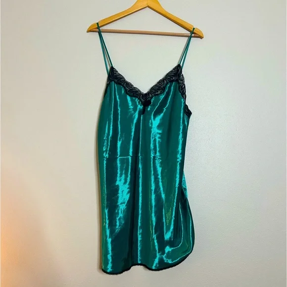 Euc Vintage Emerald Green Mini Slip Dress | Color: Black/Green | Size: L | Abbiecgriffin's Closet